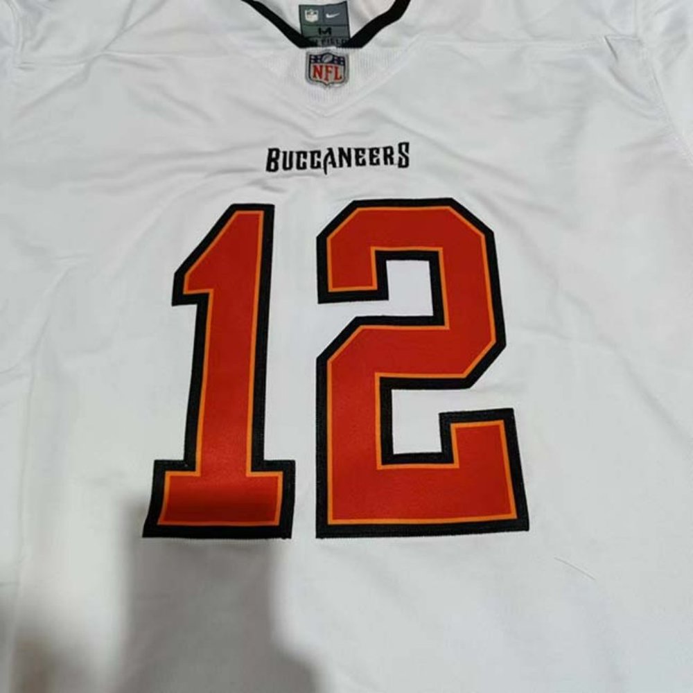 Nike Tampa Bay Buccaneers Tom Brady #12 Jersey-White - Picture 3 of 8